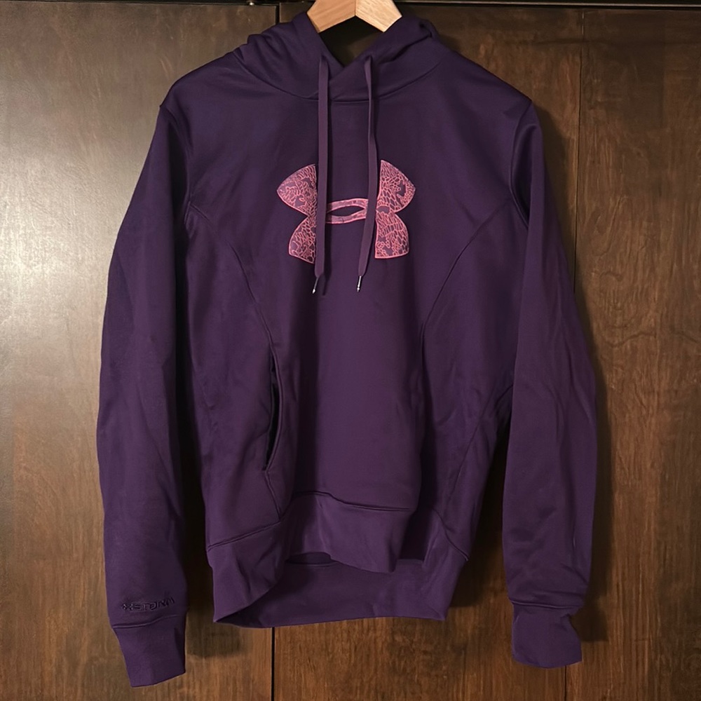 Women’s large Under Armour Storm hoodie
